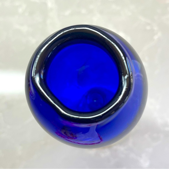 Hand Blown Iridescent Swirl Wine Glasse-Set of 4 - Picture 4 of 5